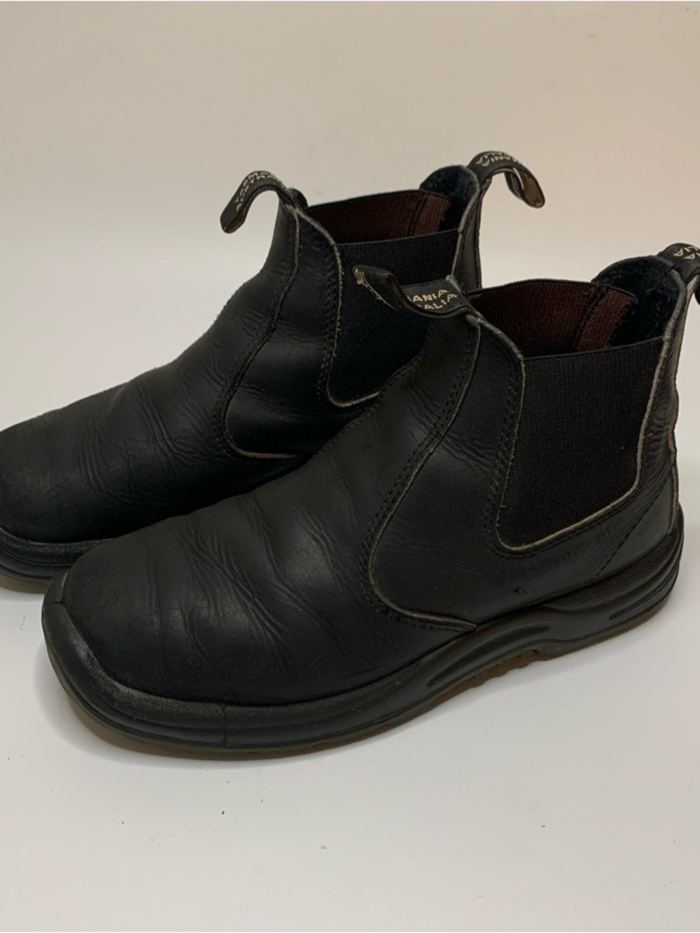 Blundstone Men’s Black Leather Chukka Boots